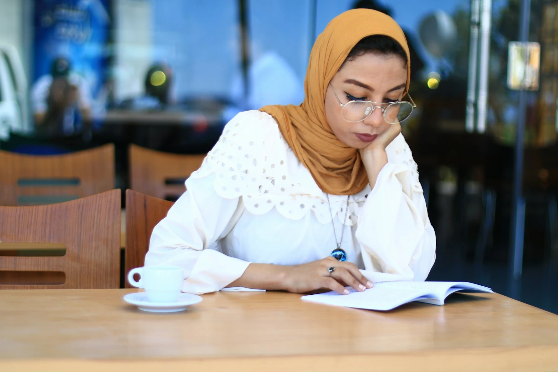 Experienced Home Tutors in Bahria Town Phase 7 Rawalpindi for All Classes & Subjects Concept Home Tutors offers professional home tuition in Bahria Town Phase 7 Rawalpindi with qualified, result-oriented teachers. We provide one-on-one learning support for all classes, helping students improve understanding, strengthen weak subjects, and excel in exams.